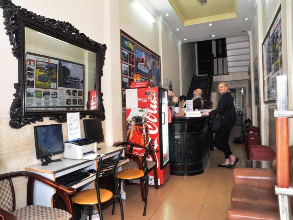 Kangaroo Hostel Hanoi Exterior photo